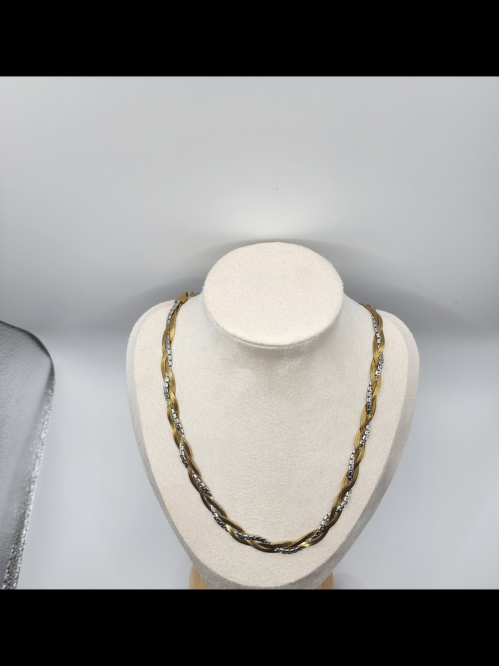 Two-Tone Twisted Rope Necklace in Gold and Silver